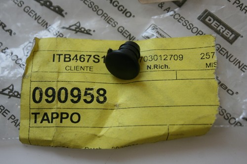 Cap 6mm hole - , fixing
